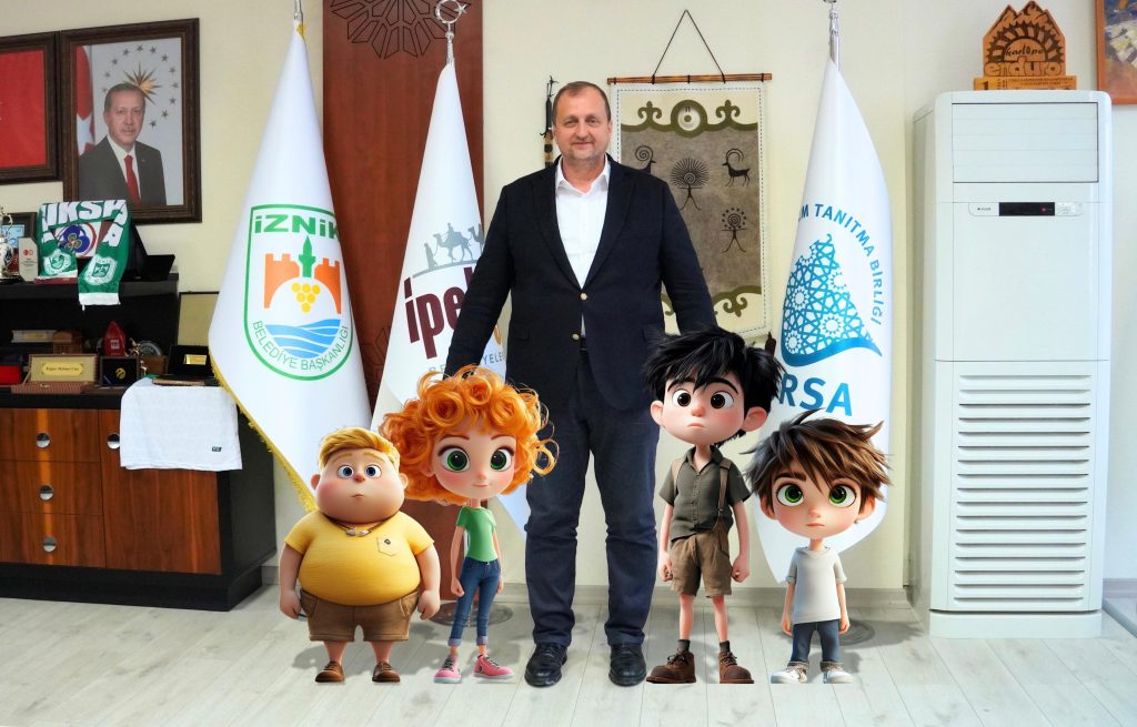 Çınar ve arkadaşları İznik Müzesi’nde