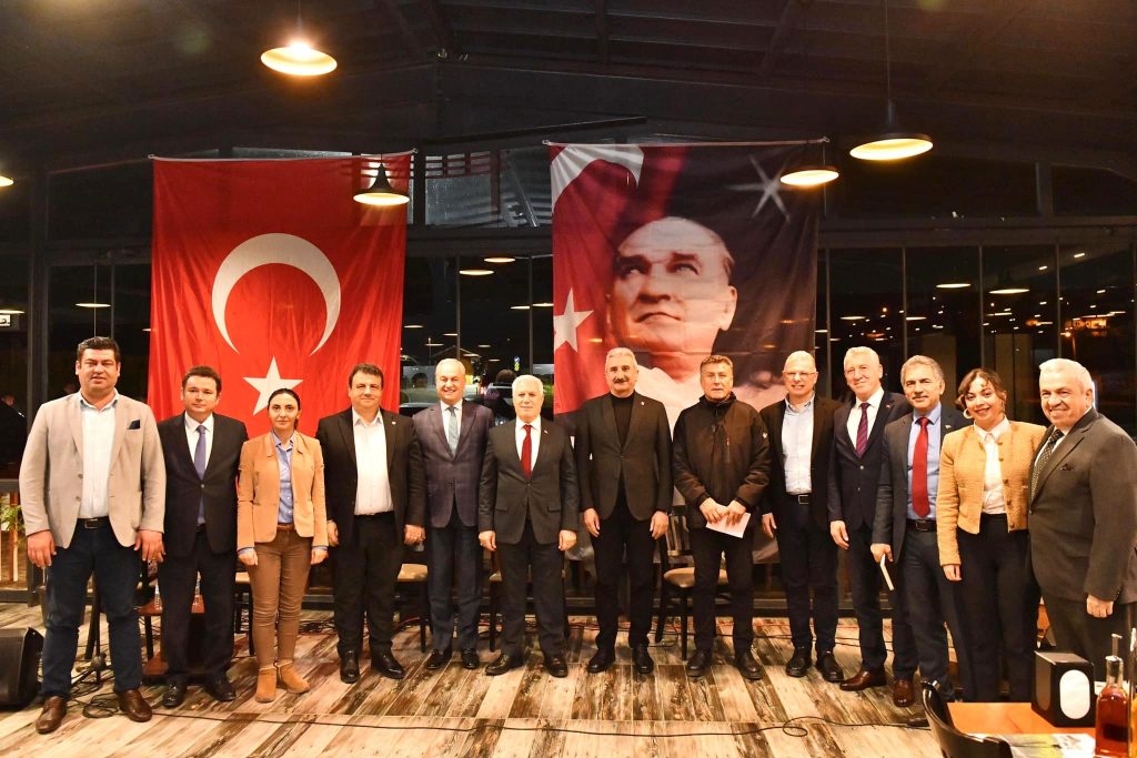 CHP’li başkanlar Mustafakemalpaşa’da buluştu