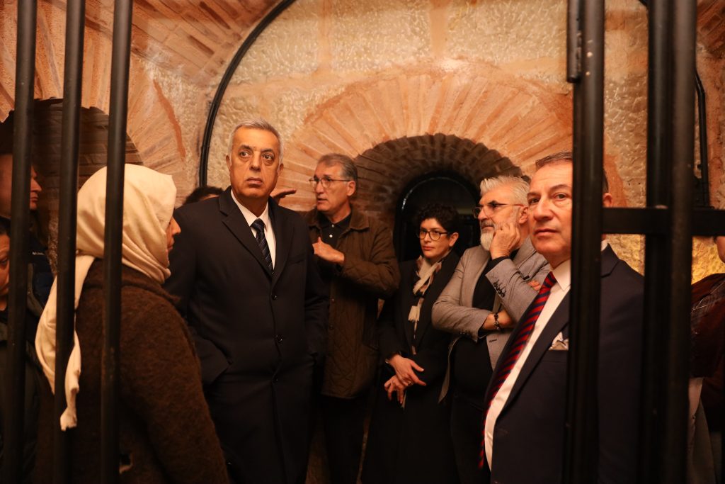 150 yıllık Bursa çizimleri, yapay zeka ile canlandırıldı