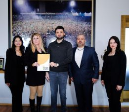 Başkan Çelik’ten Erce Koleji’ne teşekkür