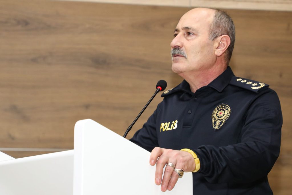 Bursa Emniyet Müdürlüğü’nde başarılı personele ödül