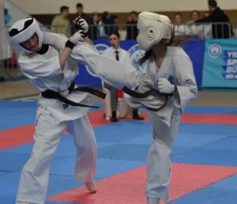 Yıldırım’da karate rüzgarı