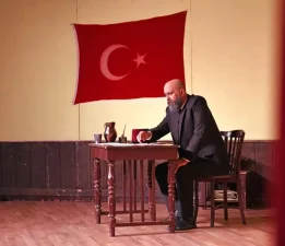 Mehmet Akif Ersoy’un hayatı tiyatro sahnesinde