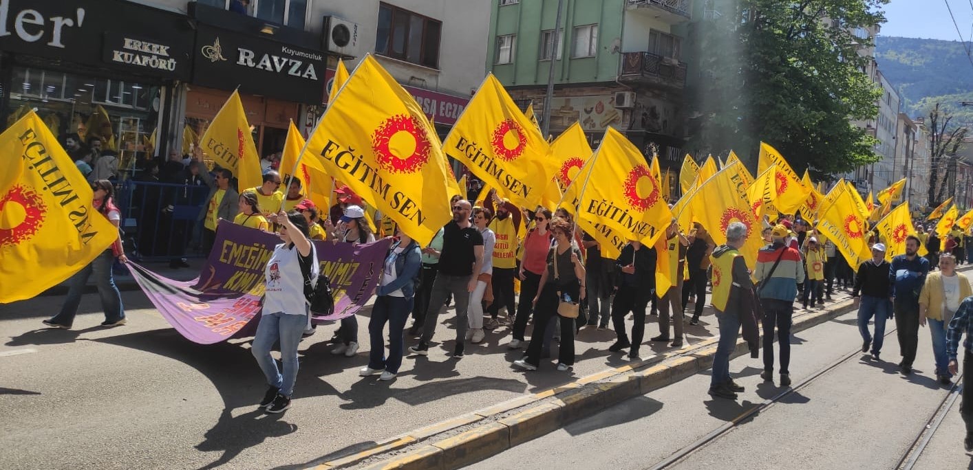 Okullar Siyasi Vitrin Değil Cumhuriyetin Kaleleridir!