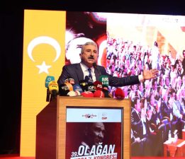 CHP Bursa’da Nihat Yeşiltaş güven tazeledi