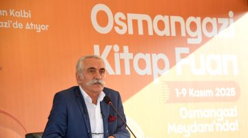 Bursa’da düzenlenen kitap fuarında edebiyatın kalbi atıyor