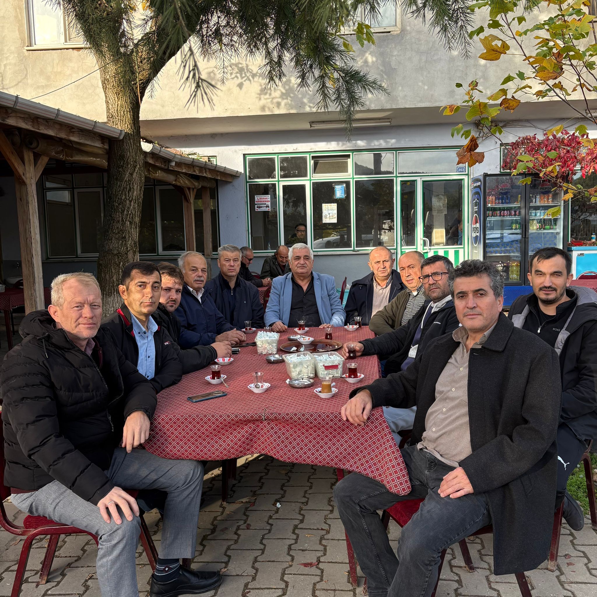 İŞÇİDER’den sert mesaj: “Tarafımız belli! Ezenlerin karşısında, emekçinin yanındayız!”